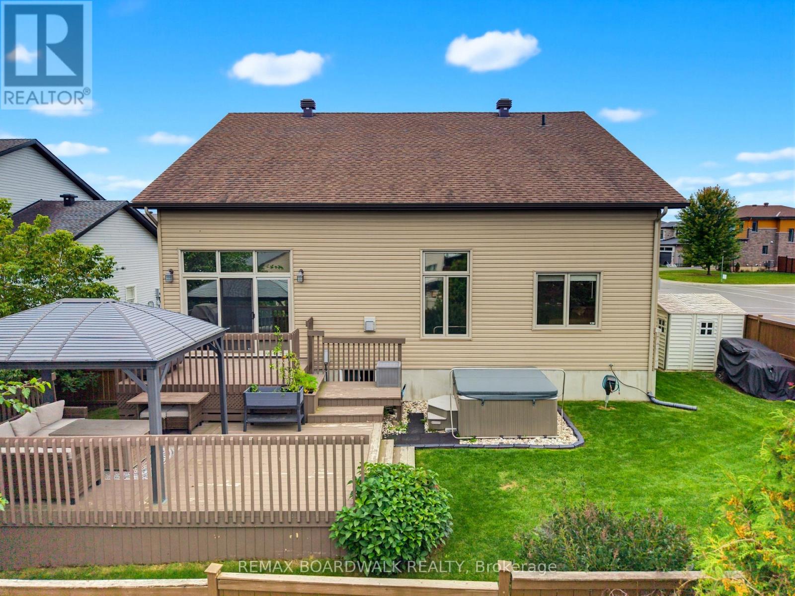 236 Sterling Avenue, Clarence-Rockland, Ontario  K4K 0G8 - Photo 35 - X13804632