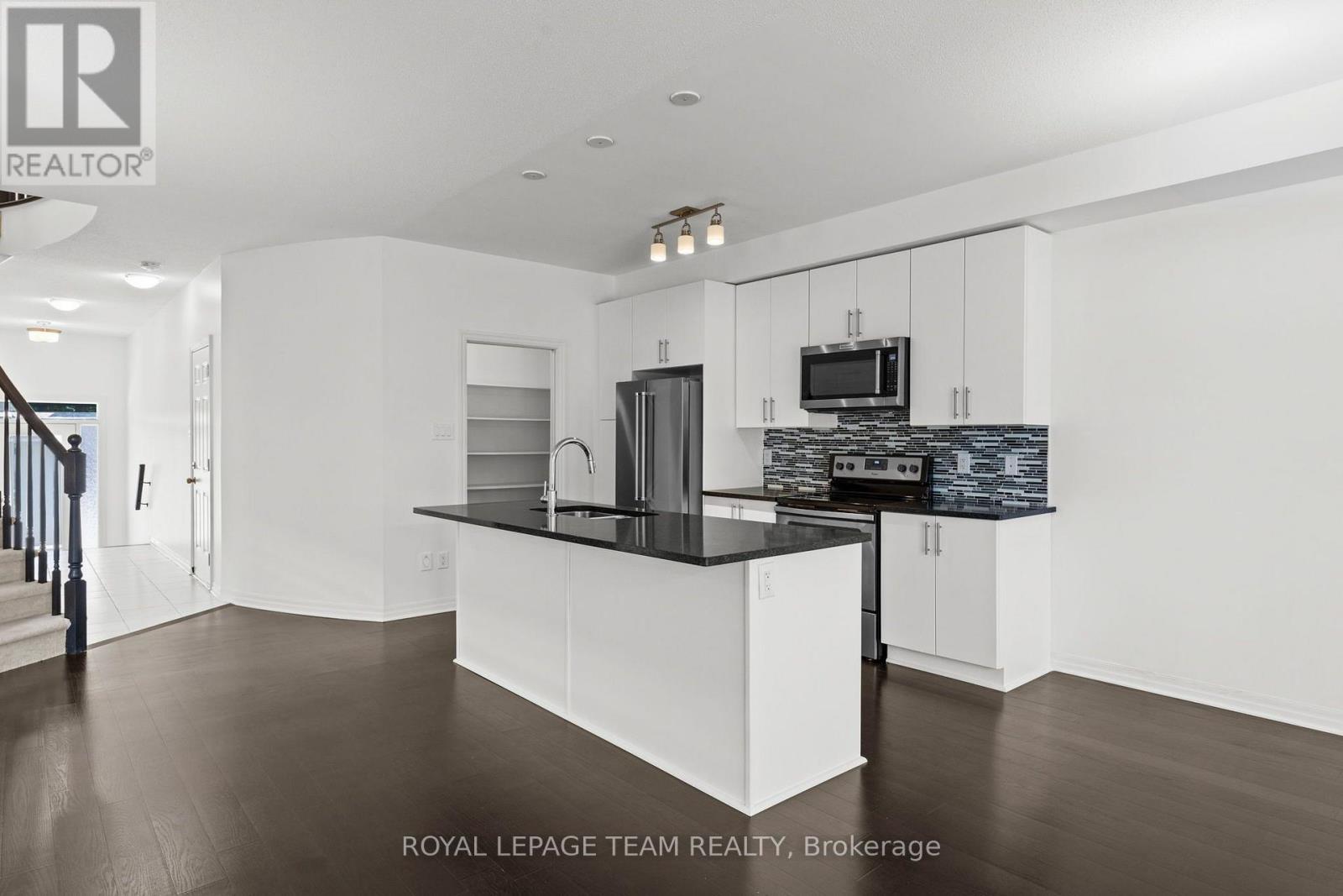 547 Rioja Street, Ottawa, Ontario  K2S 0H8 - Photo 14 - X13804634