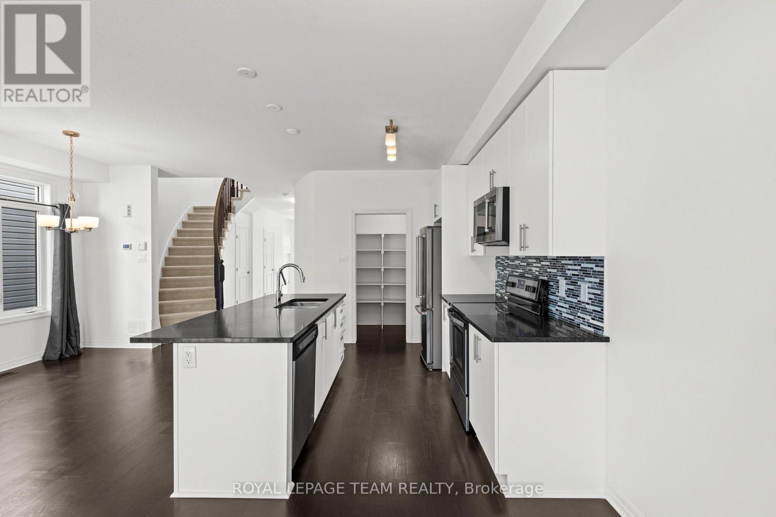 547 Rioja Street, Ottawa, Ontario  K2S 0H8 - Photo 15 - X13804634