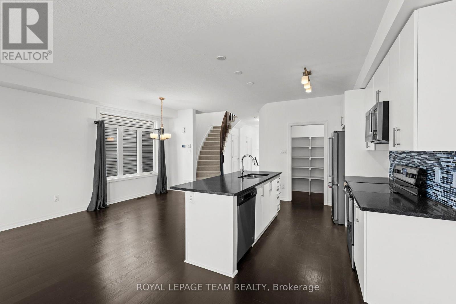 547 Rioja Street, Ottawa, Ontario  K2S 0H8 - Photo 17 - X13804634
