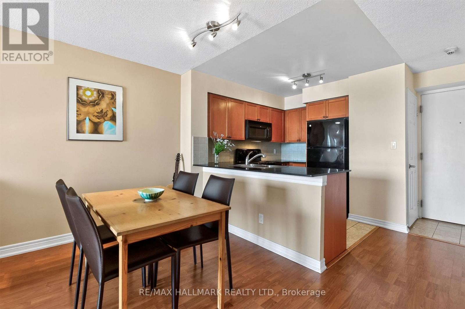 806 - 1369 Bloor Street W, Toronto, Ontario  M6P 4J4 - Photo 12 - C13804648