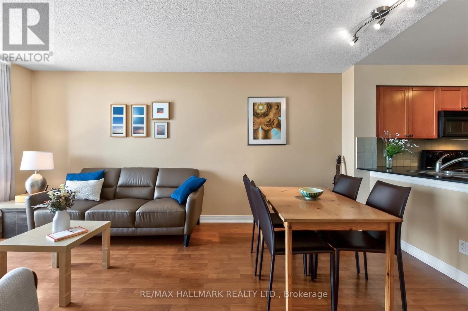 806 - 1369 Bloor Street W, Toronto, Ontario  M6P 4J4 - Photo 14 - C13804648