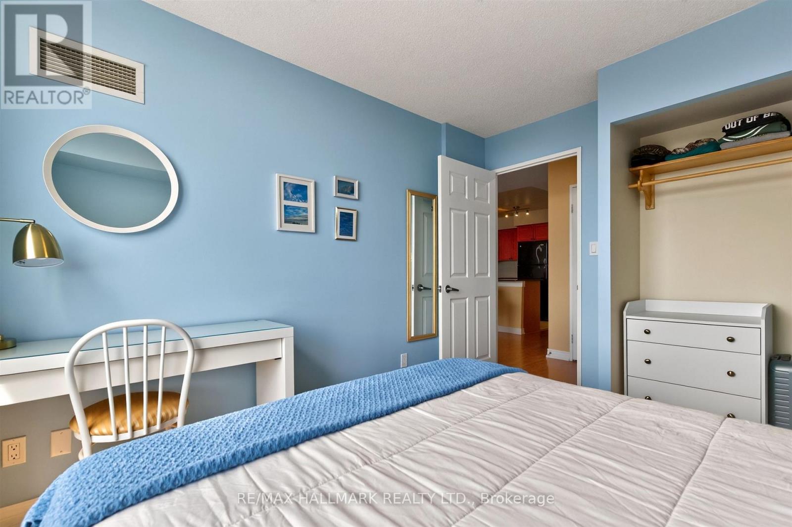 806 - 1369 Bloor Street W, Toronto, Ontario  M6P 4J4 - Photo 18 - C13804648