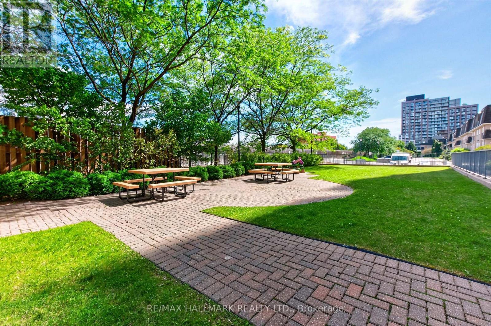 806 - 1369 Bloor Street W, Toronto, Ontario  M6P 4J4 - Photo 40 - C13804648