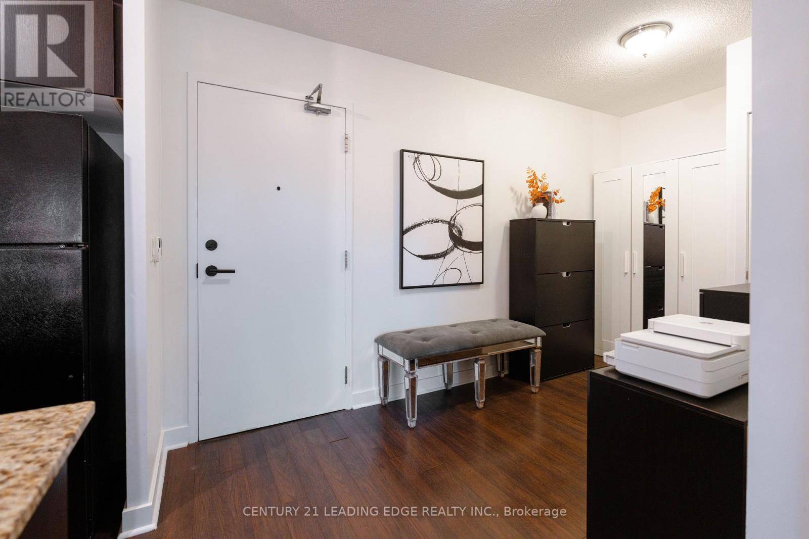 820 - 120 Dallimore Circle, Toronto, Ontario  M3C 4J1 - Photo 2 - C13804682