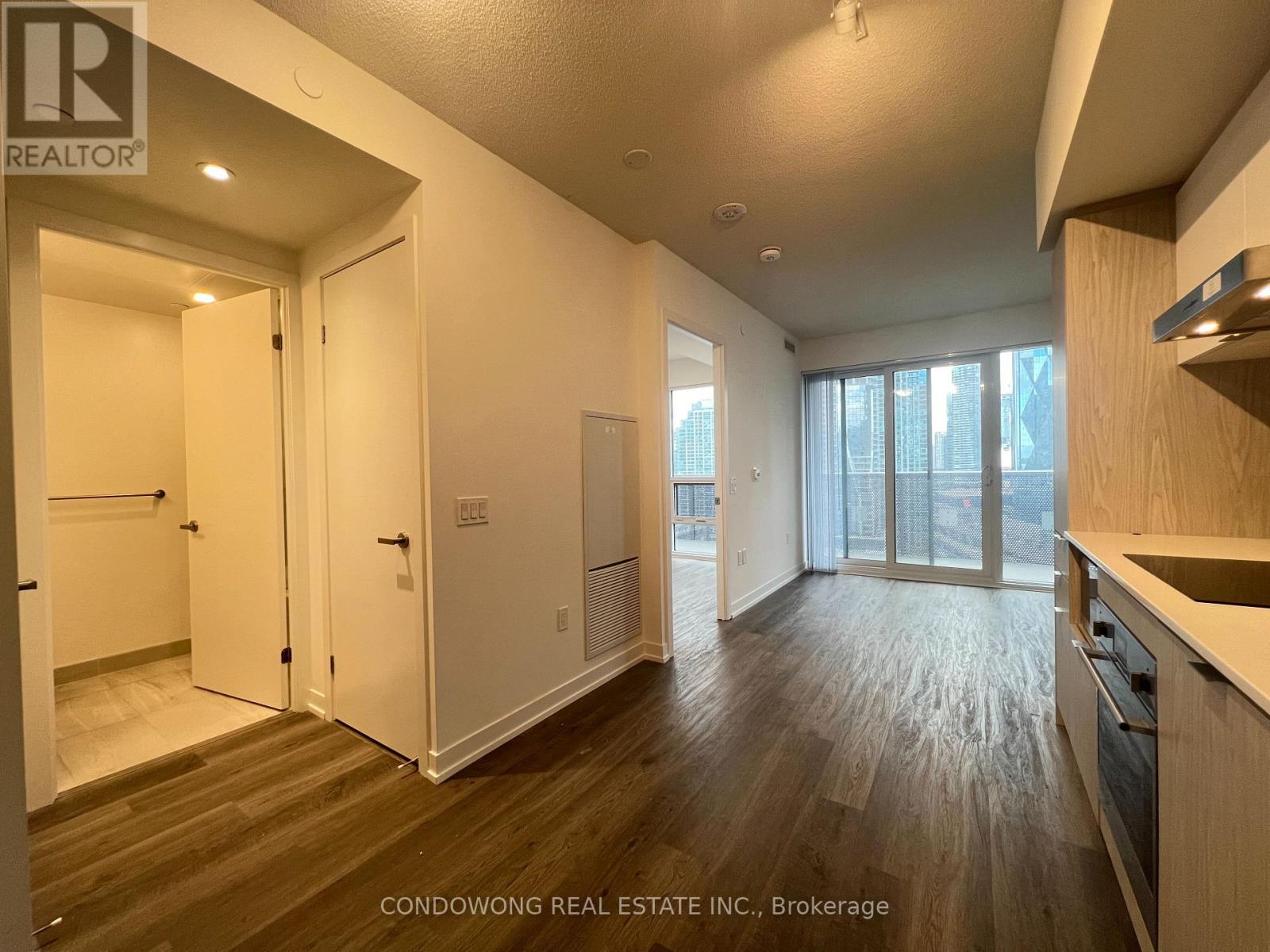 2112 - 55 Cooper Street, Toronto, Ontario  M5E 0G1 - Photo 3 - C13804692