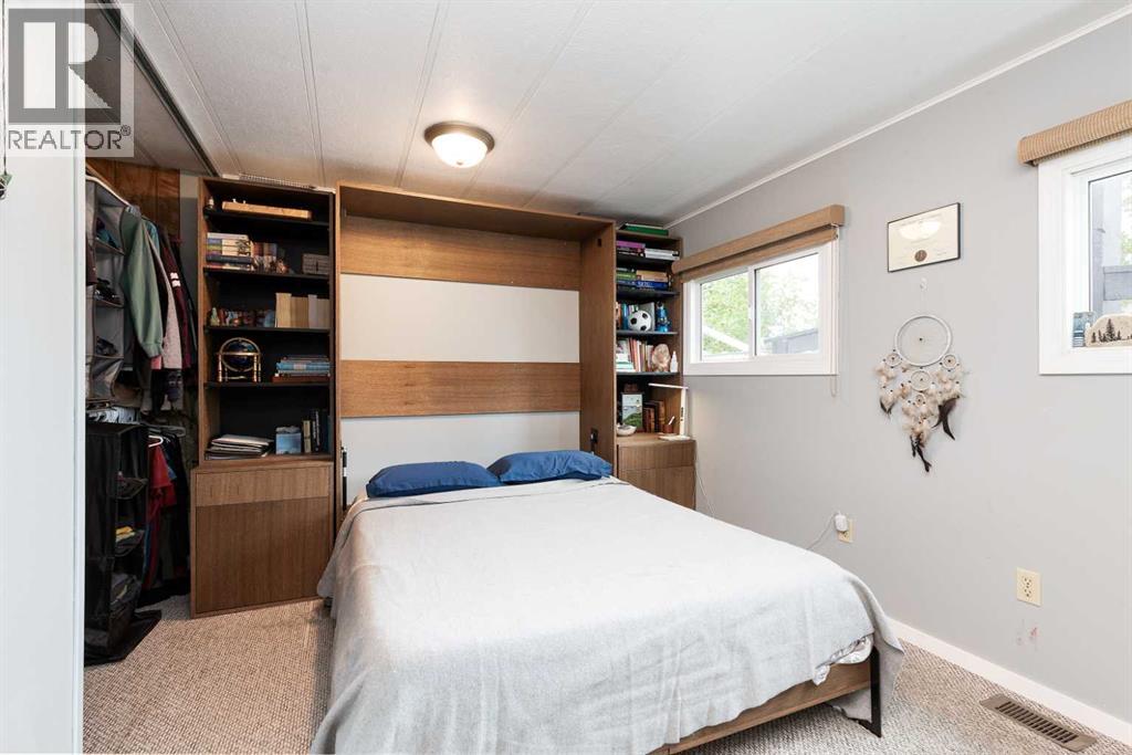 135 Dalhousie Court W
