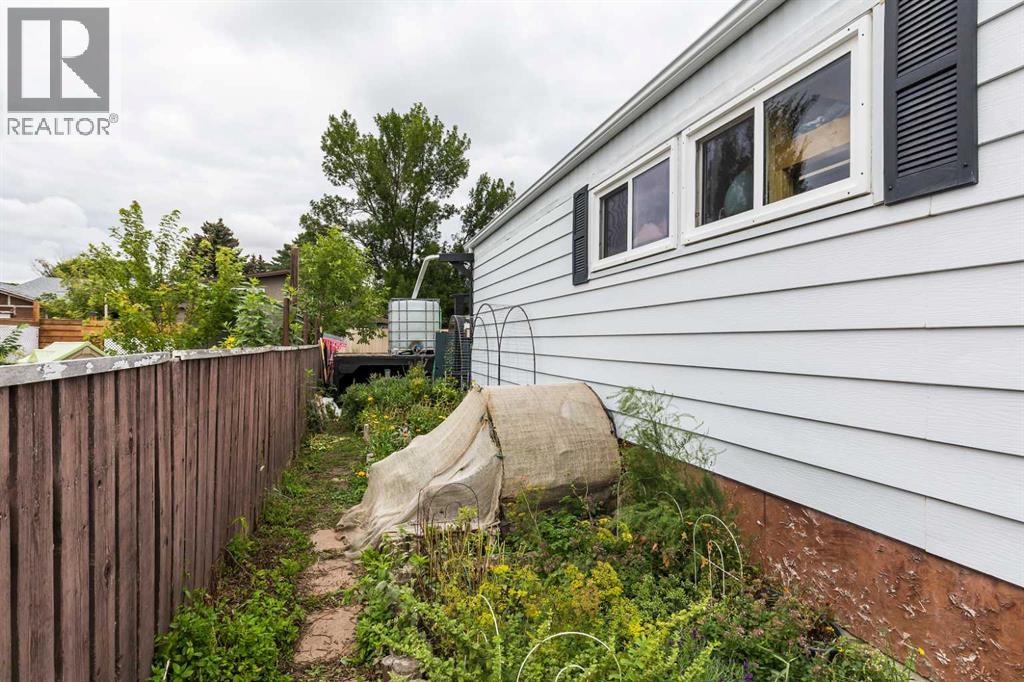 135 Dalhousie Court W