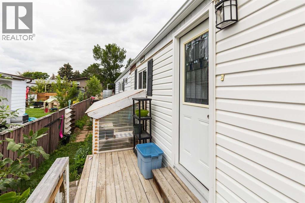 135 Dalhousie Court W