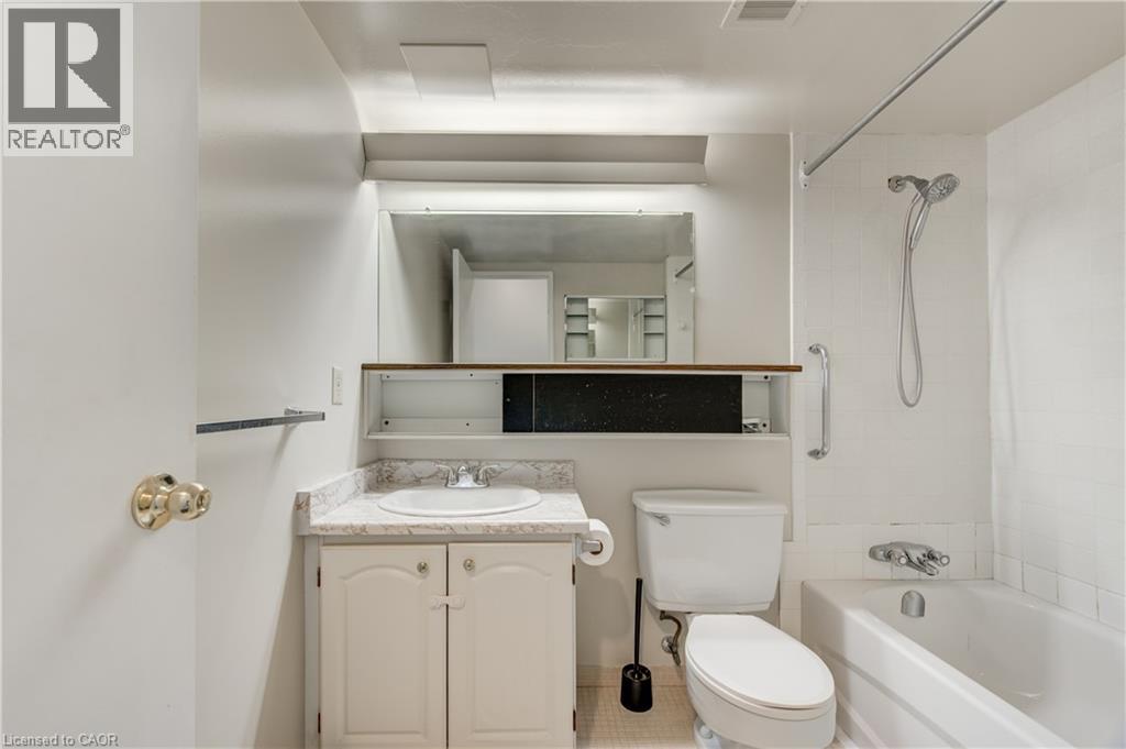 225 Harvard Place Unit# 509, Waterloo, Ontario  N2J 4H4 - Photo 39 - 40864795