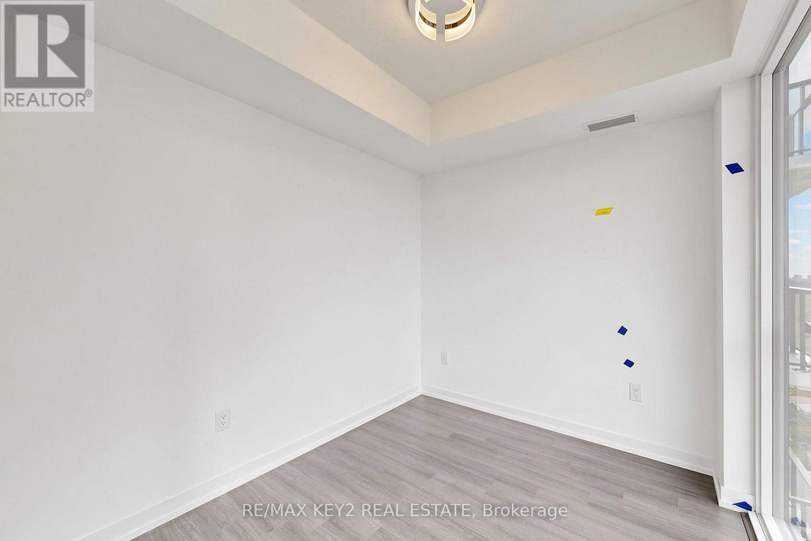 2219 - 4010 Eglinton Avenue W, Toronto, Ontario  M9A 0G5 - Photo 17 - W13804646