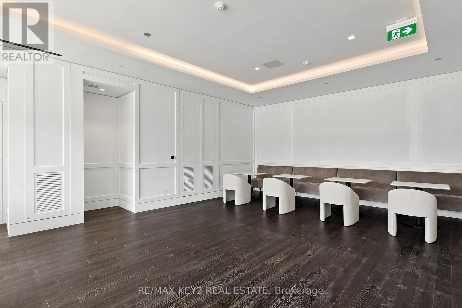 2219 - 4010 Eglinton Avenue W, Toronto, Ontario  M9A 0G5 - Photo 27 - W13804646