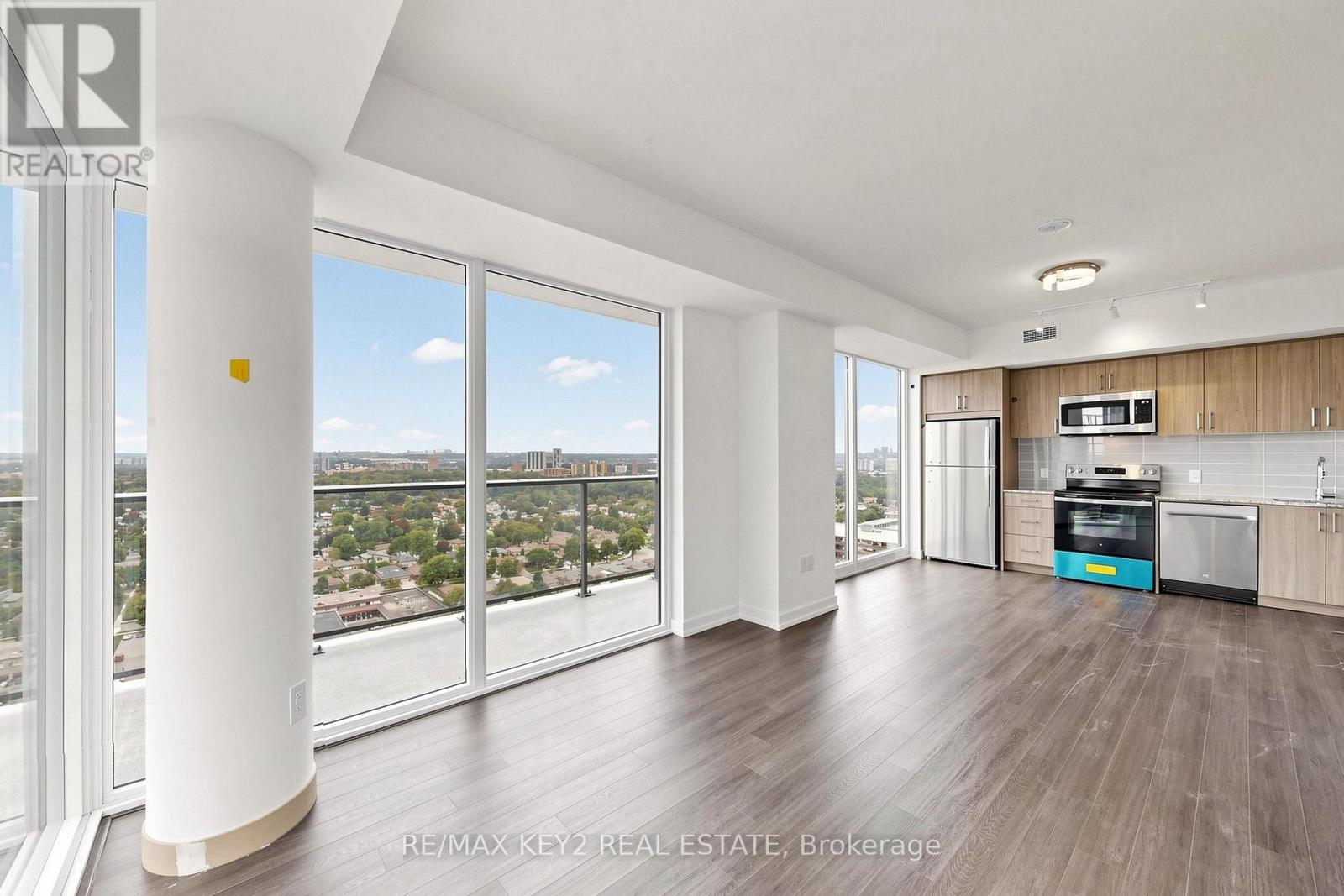 2219 - 4010 Eglinton Avenue W, Toronto, Ontario  M9A 0G5 - Photo 4 - W13804646