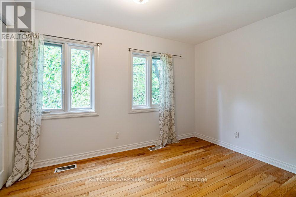 1361 Goldthorpe Road, Mississauga, Ontario  L5G 3R2 - Photo 19 - W13804668