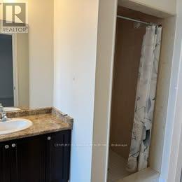 Main & 2nd Floor - 100 Lanark Circle, Brampton, Ontario L6X 5L4 - Photo 13 - W13804674