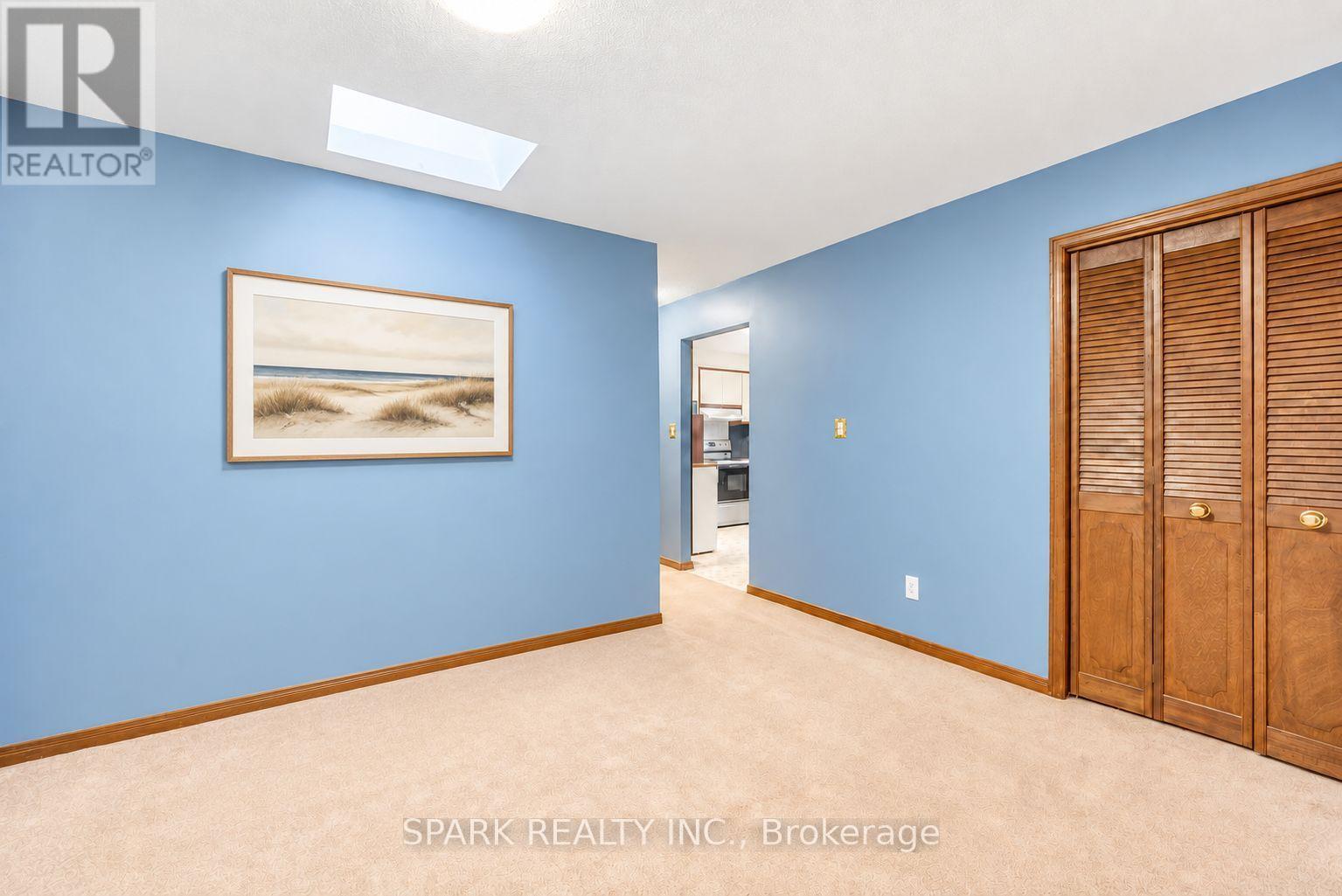 28 Lampman Crescent, Thorold, Ontario  L2V 4K7 - Photo 8 - X13674798