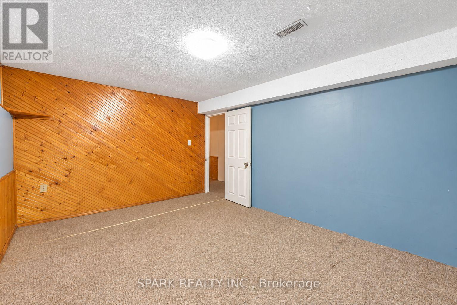 28 Lampman Crescent, Thorold, Ontario  L2V 4K7 - Photo 22 - X13674798
