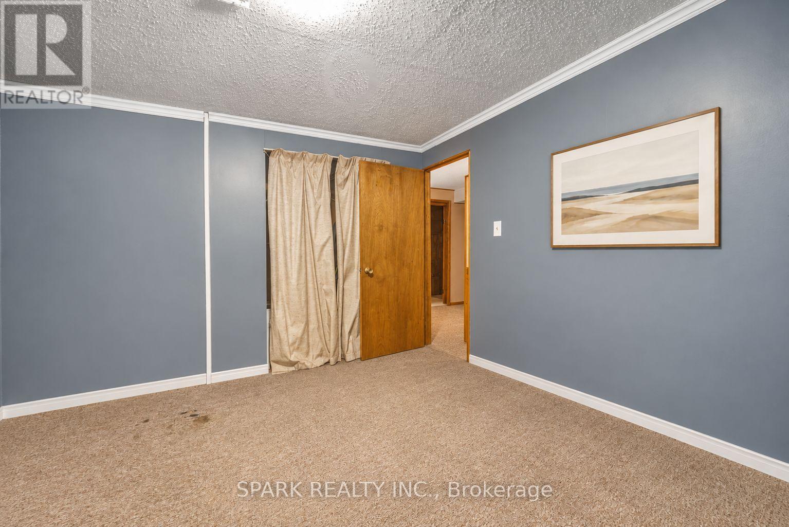 28 Lampman Crescent, Thorold, Ontario  L2V 4K7 - Photo 24 - X13674798