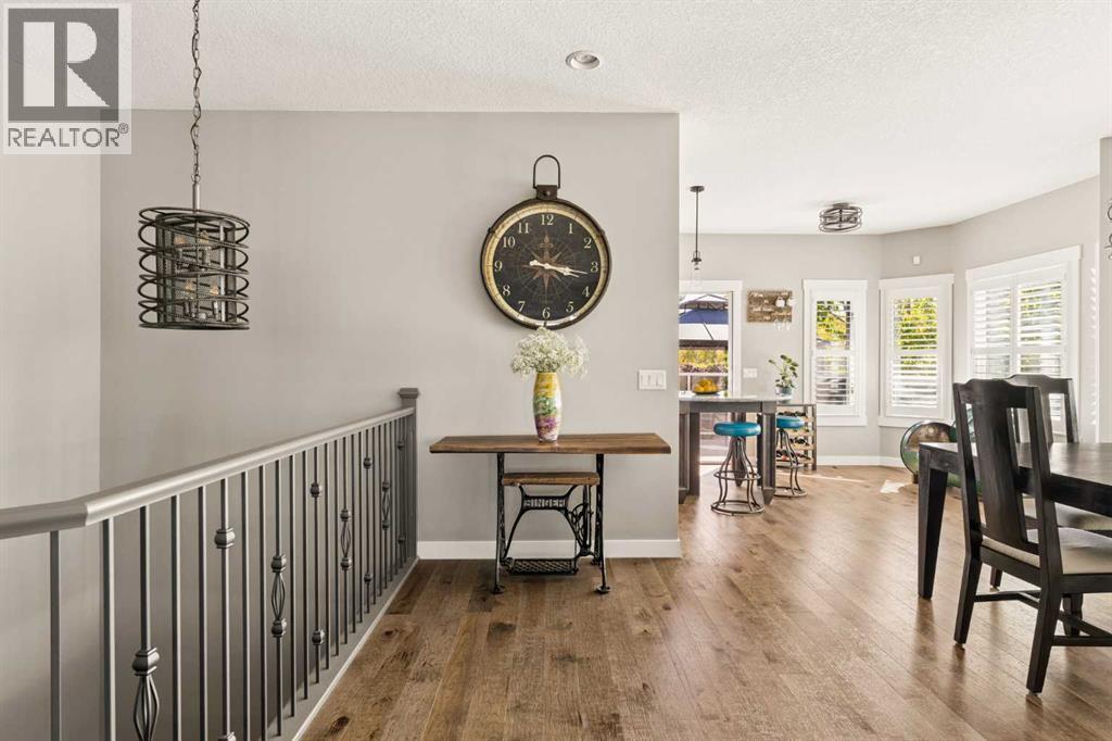 246 Woodpark Green SW, Calgary, Alberta T2W 6E9 - Photo 10 - A2345776
