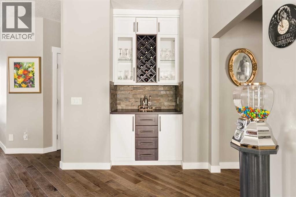 246 Woodpark Green SW, Calgary, Alberta T2W 6E9 - Photo 9 - A2345776