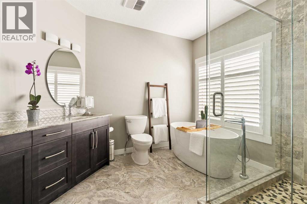 246 Woodpark Green SW, Calgary, Alberta T2W 6E9 - Photo 26 - A2345776