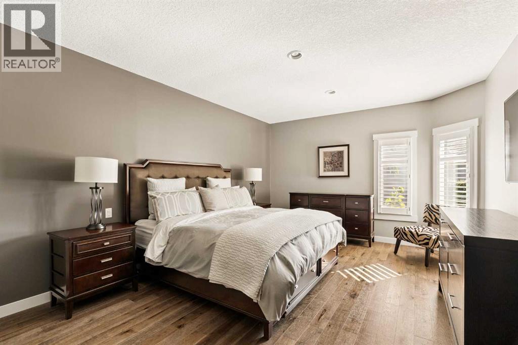 246 Woodpark Green SW, Calgary, Alberta T2W 6E9 - Photo 23 - A2345776