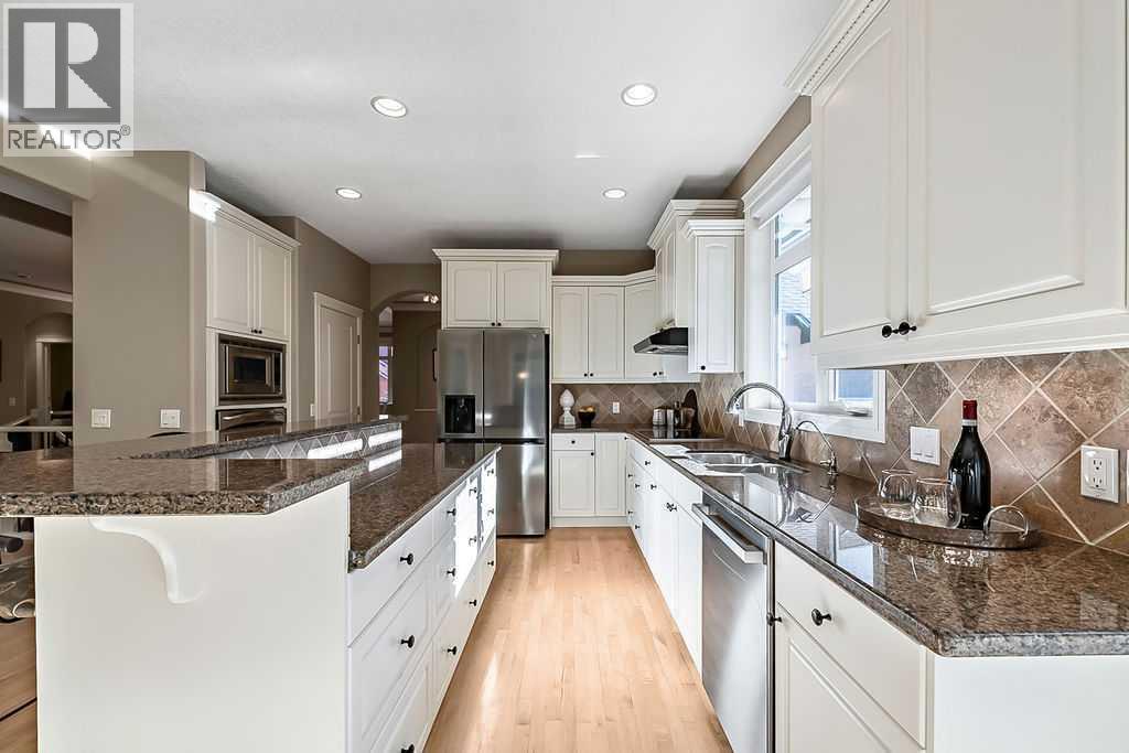 63 Patterson Drive SW, Calgary, Alberta T3H 2C1 - Photo 14 - A2345798