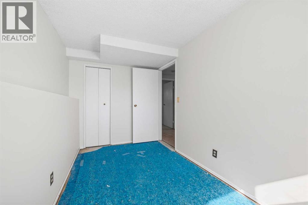 243 Millcrest Way SW, Calgary, Alberta  T2Y 2K7 - Photo 27 - A2346560