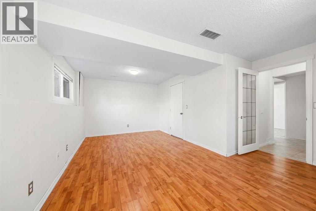 243 Millcrest Way SW, Calgary, Alberta  T2Y 2K7 - Photo 22 - A2346560