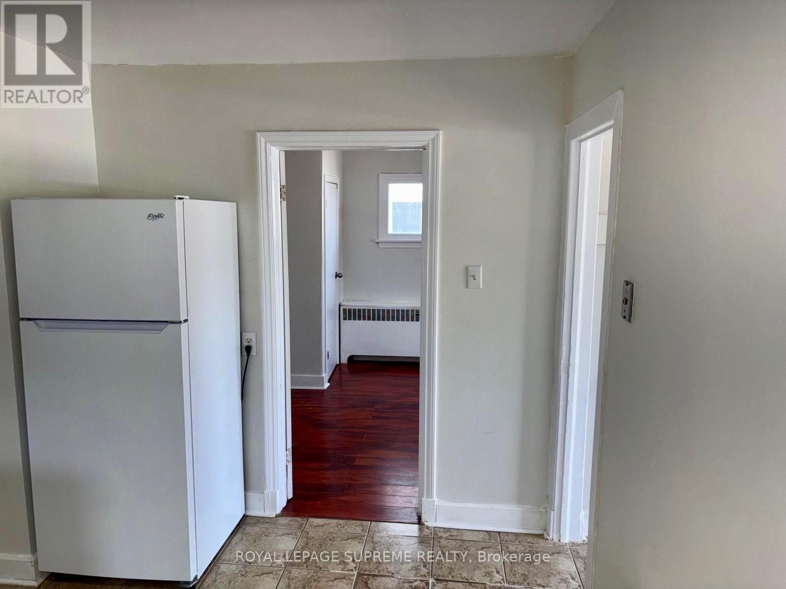 Main Floor - 30 Fourth Street, Welland, Ontario  L3B 4X6 - Photo 15 - X13804656