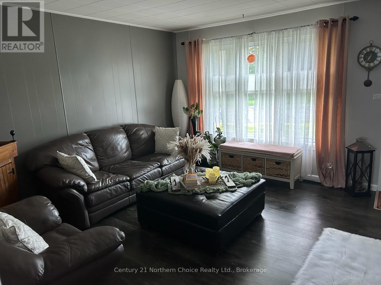 746 Thompson Street, Fort Frances, Ontario  P9A 2W8 - Photo 8 - X13785248