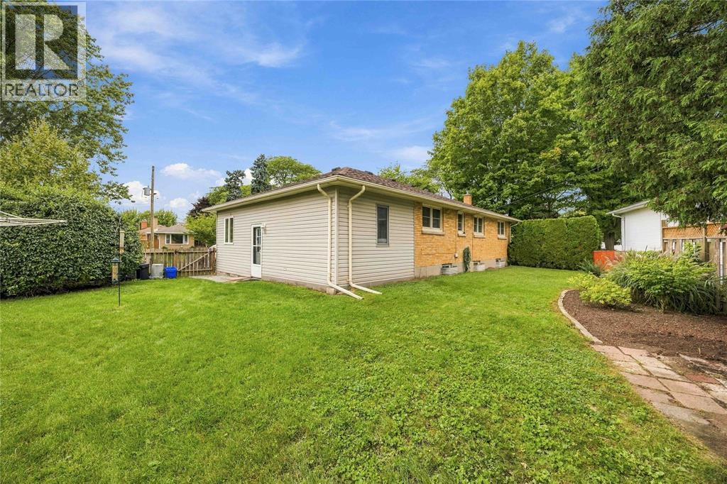 6 Massey Crescent, Sarnia, Ontario  N7S 2P5 - Photo 26 - 26022870