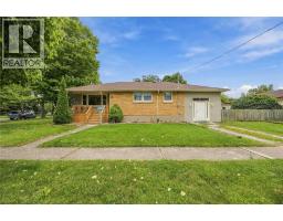 6 MASSEY CRESCENT, Sarnia, Ontario