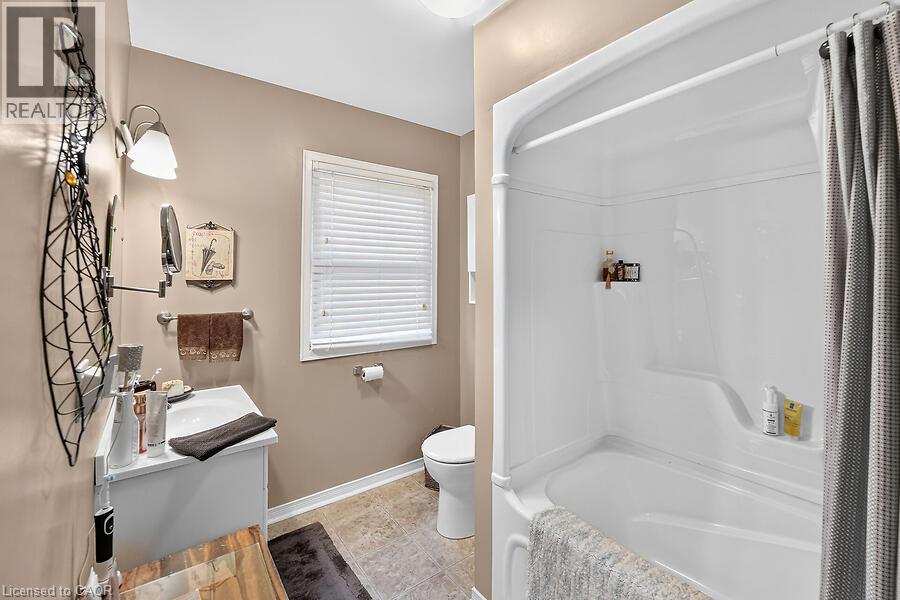 91 Main Street E, Grimsby, Ontario  L3M 1N6 - Photo 13 - 40862656
