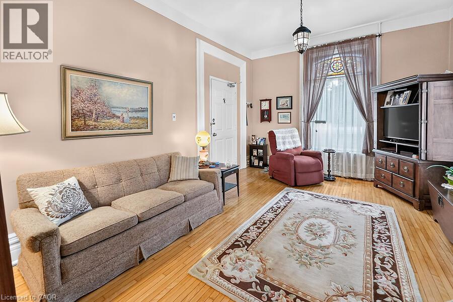 91 Main Street E, Grimsby, Ontario  L3M 1N6 - Photo 15 - 40862656