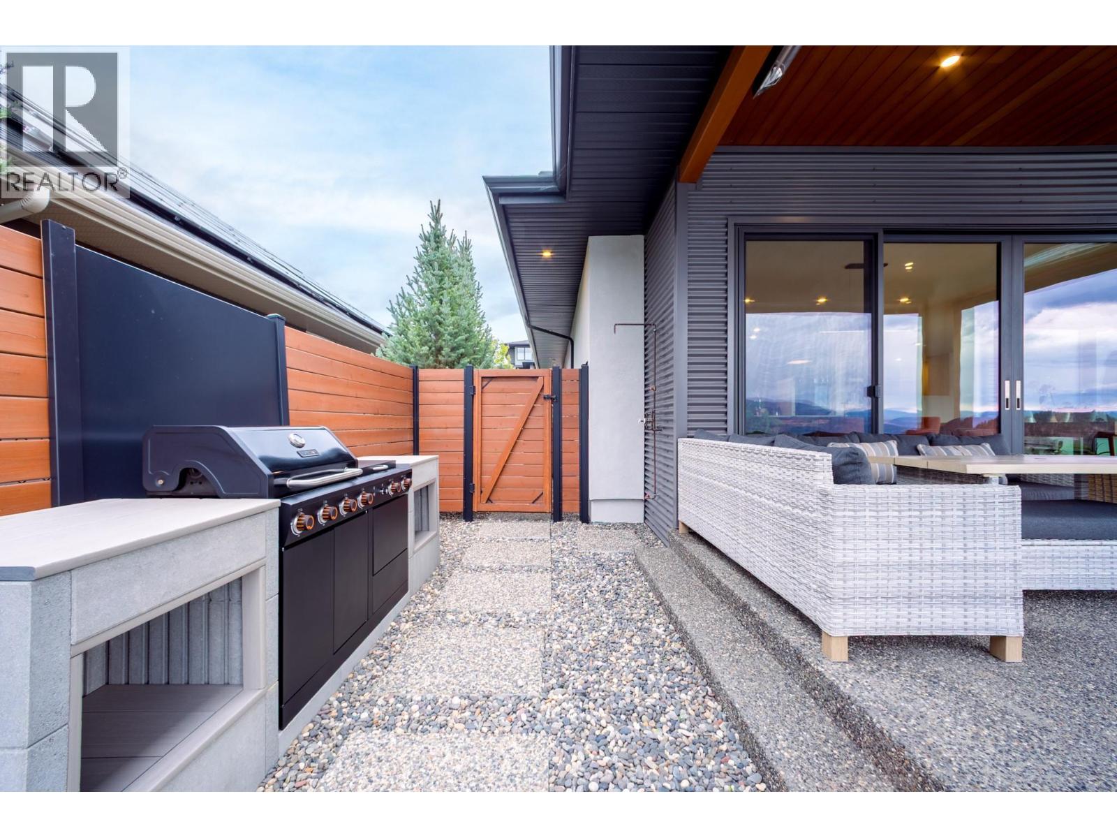 1543 Rocky Point Drive, Kelowna, British Columbia  V1V 3E2 - Photo 31 - 10401124