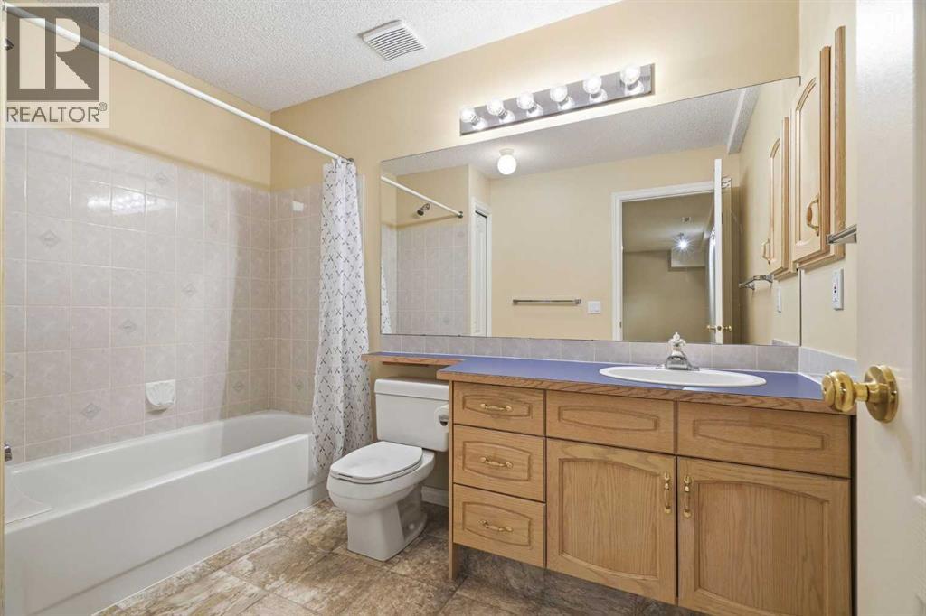 44 Sierra Morena Way Sw, Calgary, Alberta  T3H 3C3 - Photo 33 - A2322813