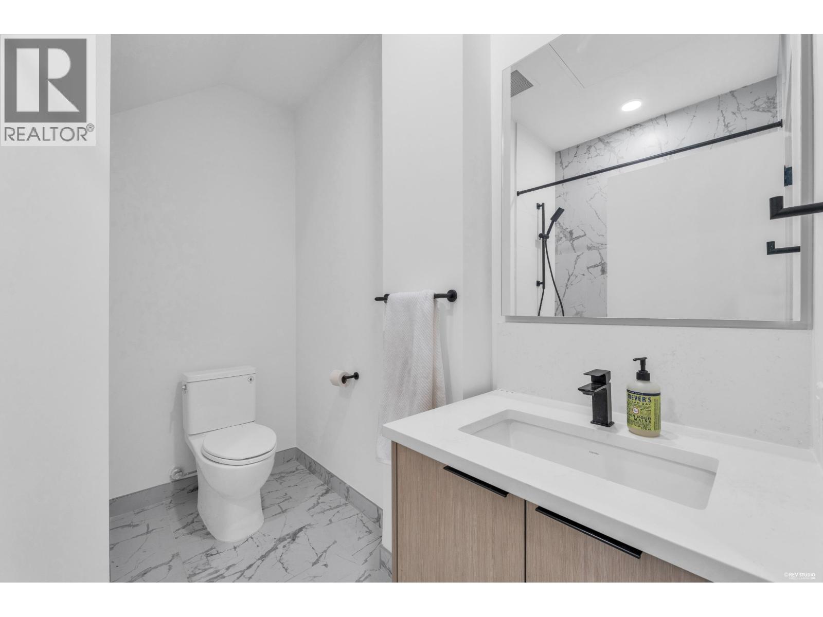 103/203 422 E 3rd Street, North Vancouver, British Columbia  V7L 0K1 - Photo 14 - R3166110