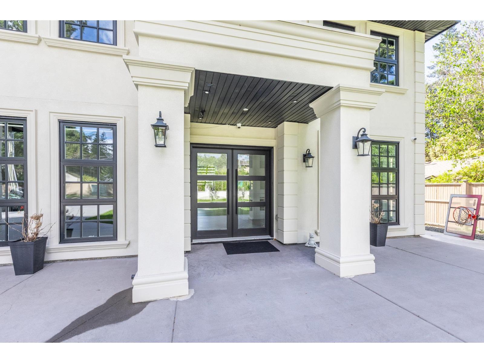5573 125a Street, Surrey, British Columbia  V3X 1W4 - Photo 4 - R3166696
