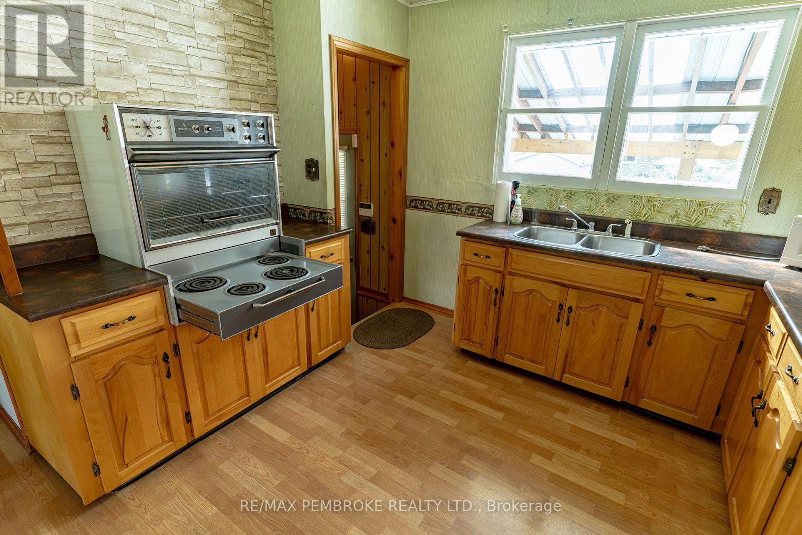 142 Deacon Street, Pembroke, Ontario  K8A 2J4 - Photo 21 - X13804780