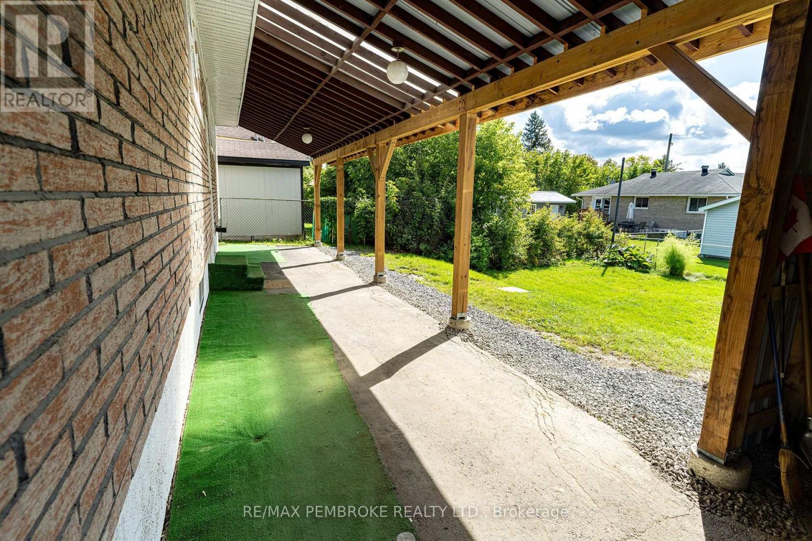 142 Deacon Street, Pembroke, Ontario  K8A 2J4 - Photo 8 - X13804780