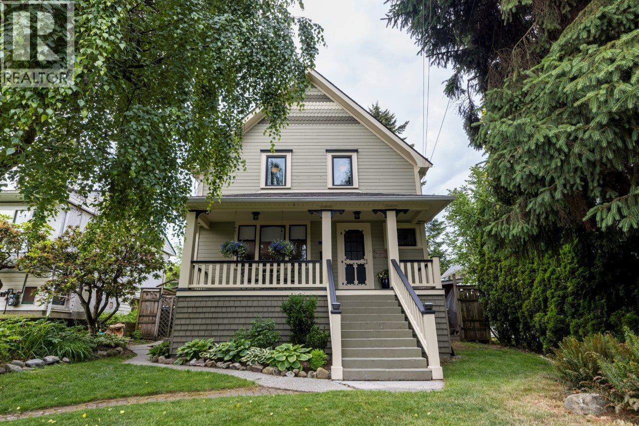 618 Colborne Street, New Westminster, British Columbia  V3L 2C9 - Photo 2 - R3159280