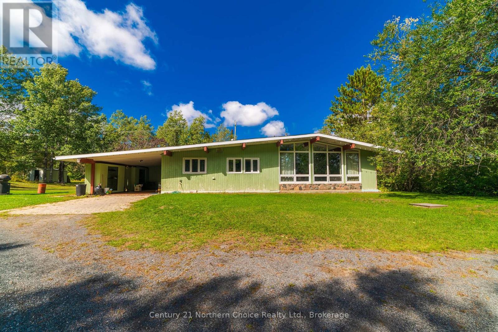 15 Parmeter Road, Kenora, Ontario  P9N 3X4 - Photo 1 - X13804614