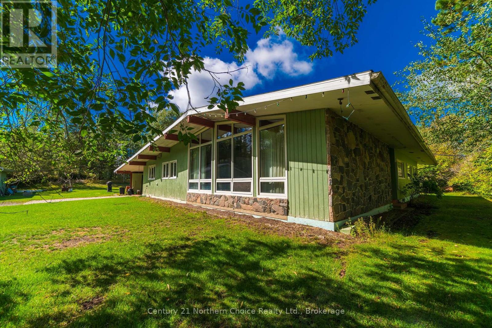 15 Parmeter Road, Kenora, Ontario  P9N 3X4 - Photo 2 - X13804614