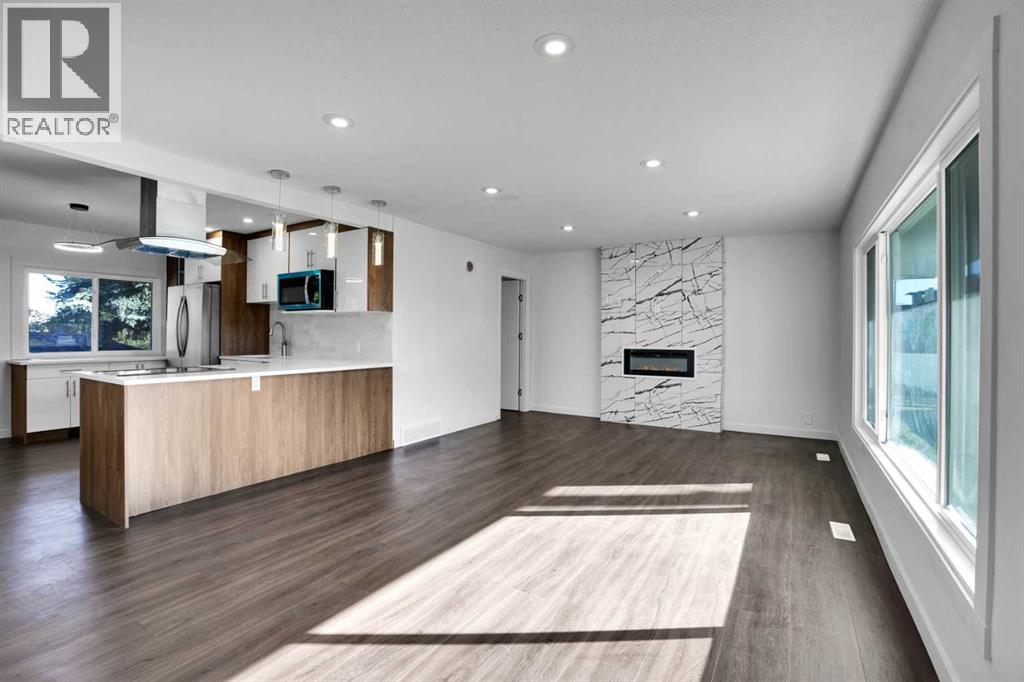 7520 7 Street SW, Calgary, Alberta  T2V 1G2 - Photo 4 - A2346267