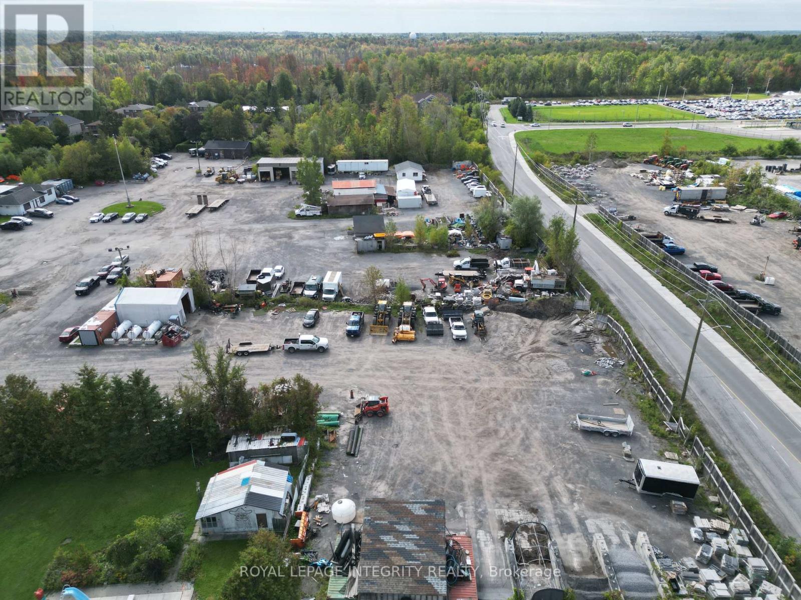 1 - 2538 Leitrim Road, Ottawa, Ontario  K1T 3V3 - Photo 4 - X13804738