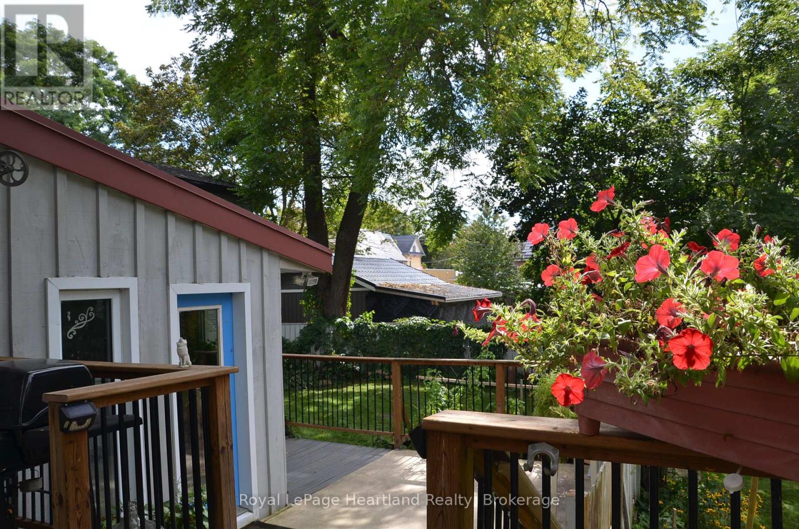 32 Rattenbury Street W, Central Huron, Ontario  N0M 1L0 - Photo 27 - X13804334