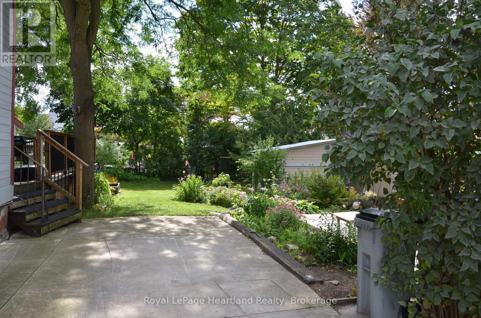 32 Rattenbury Street W, Central Huron, Ontario  N0M 1L0 - Photo 35 - X13804334