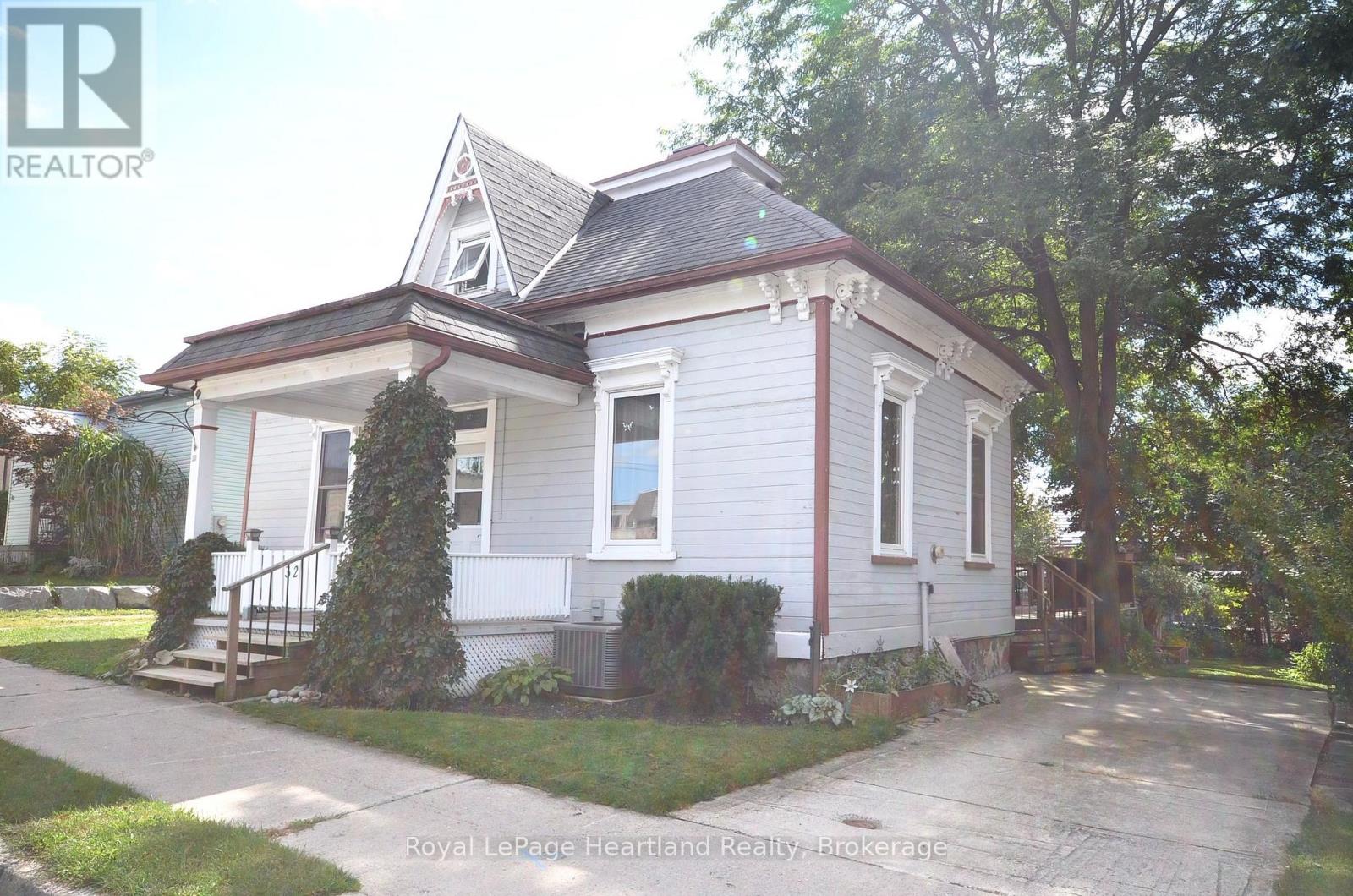 32 Rattenbury Street W, Central Huron, Ontario  N0M 1L0 - Photo 37 - X13804334