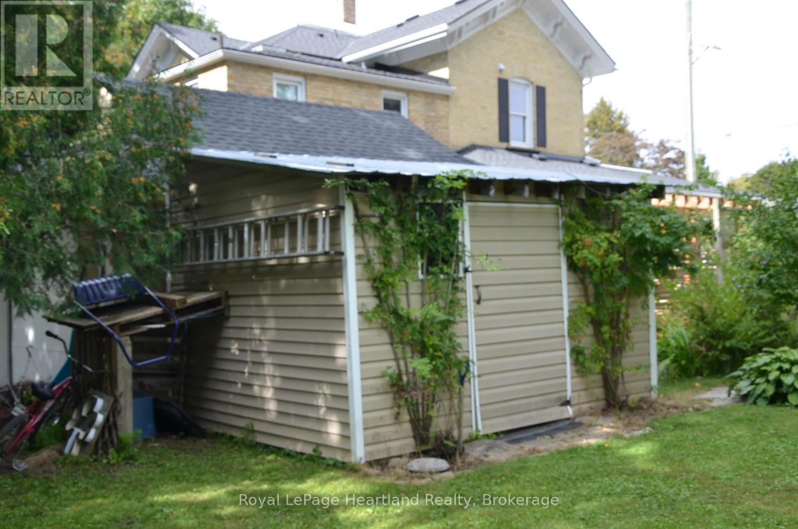 32 Rattenbury Street W, Central Huron, Ontario  N0M 1L0 - Photo 33 - X13804334